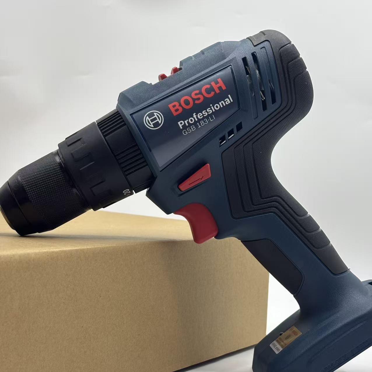 Taladro percutor Bosch GSB 183 - Brushless Cordless Electric Drill 18V reseña y precio